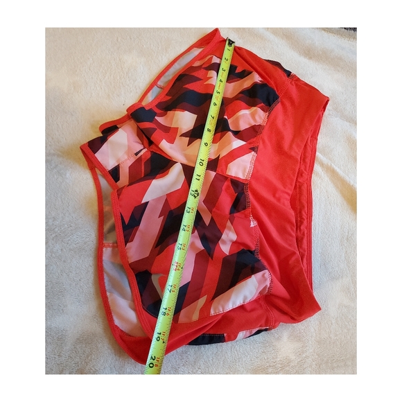 Nike dry fit athletic shorts - Picture 3 of 12